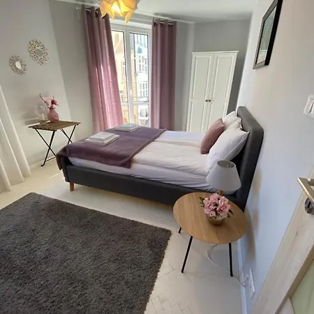 Apartament Fontanna Stare Miasto דירה